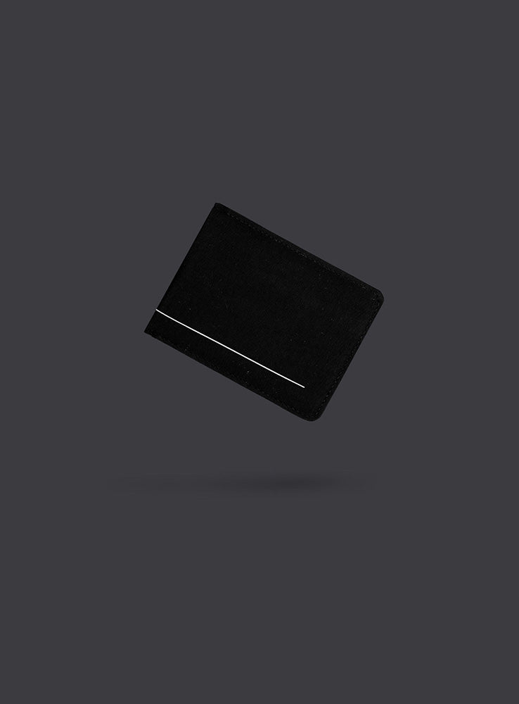 DOLLY NOIRE - Reflective Wallet - Black